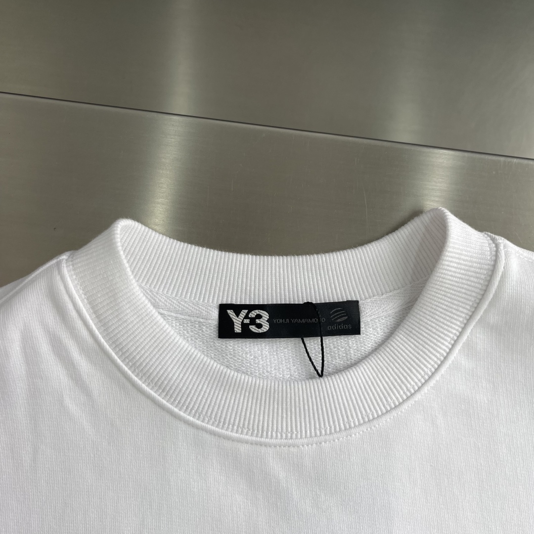 -Y-3     2026春夏新款短袖T恤 定制纯棉字母logo 刺绣 颜色：黑色  白色  灰色 码数：S  M  L