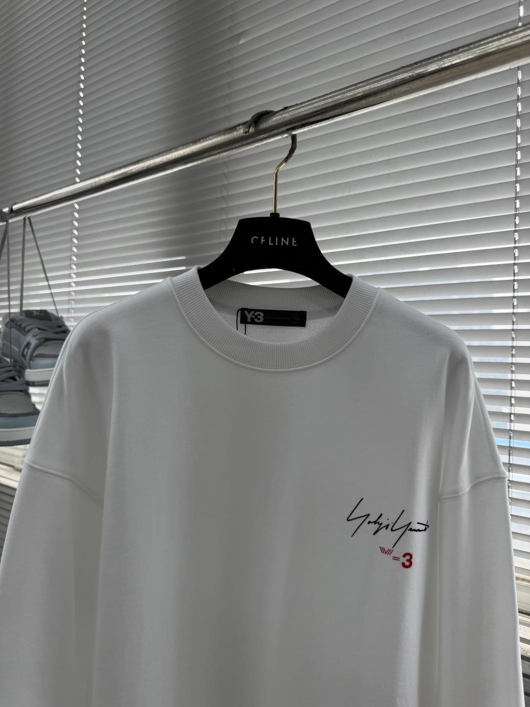 -Y-3     2026春夏新款短袖T恤 定制纯棉字母logo 刺绣 颜色：黑色  白色  灰色 码数：S  M  L