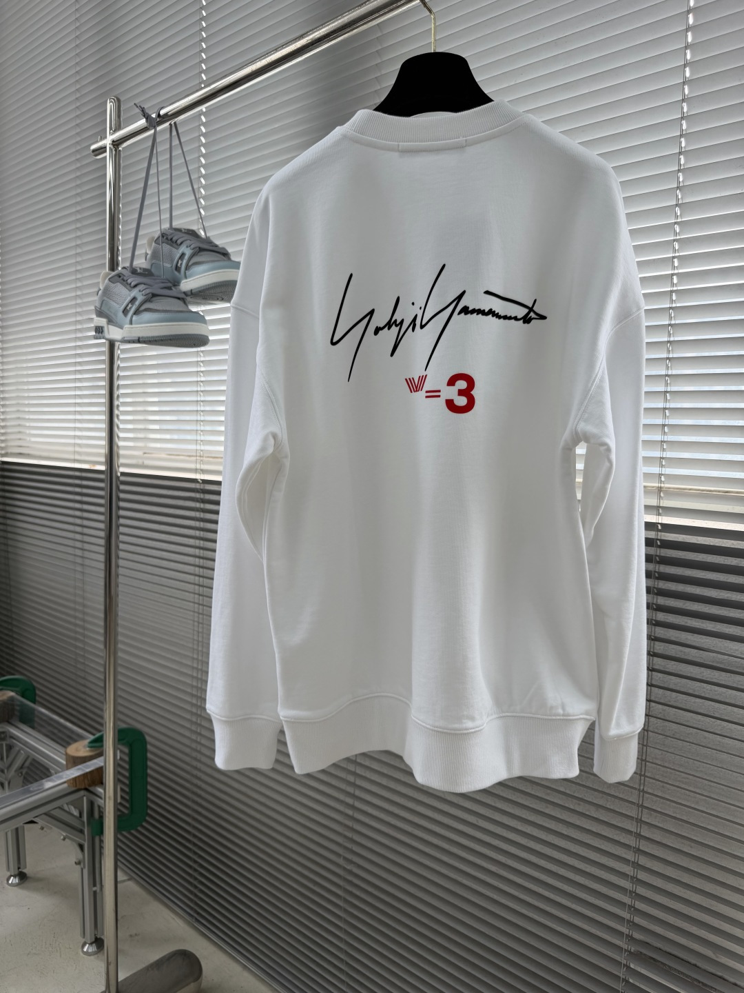 -Y-3     2026春夏新款短袖T恤 定制纯棉字母logo 刺绣 颜色：黑色  白色  灰色 码数：S  M  L