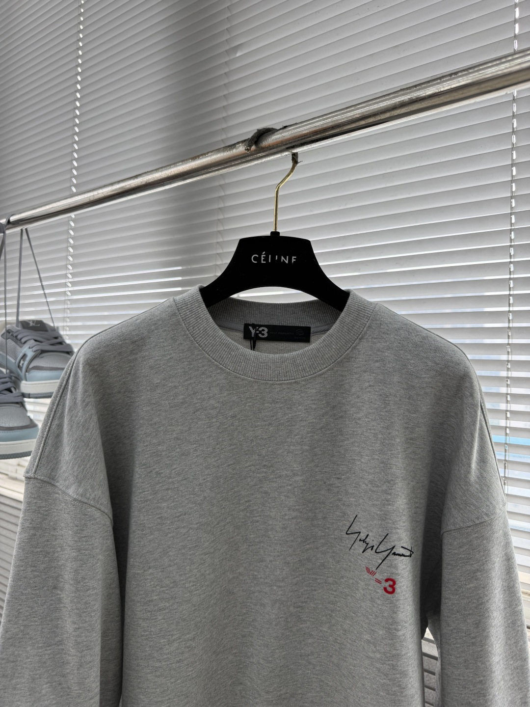 -Y-3     2026春夏新款短袖T恤 定制纯棉字母logo 刺绣 颜色：黑色  白色  灰色 码数：S  M  L