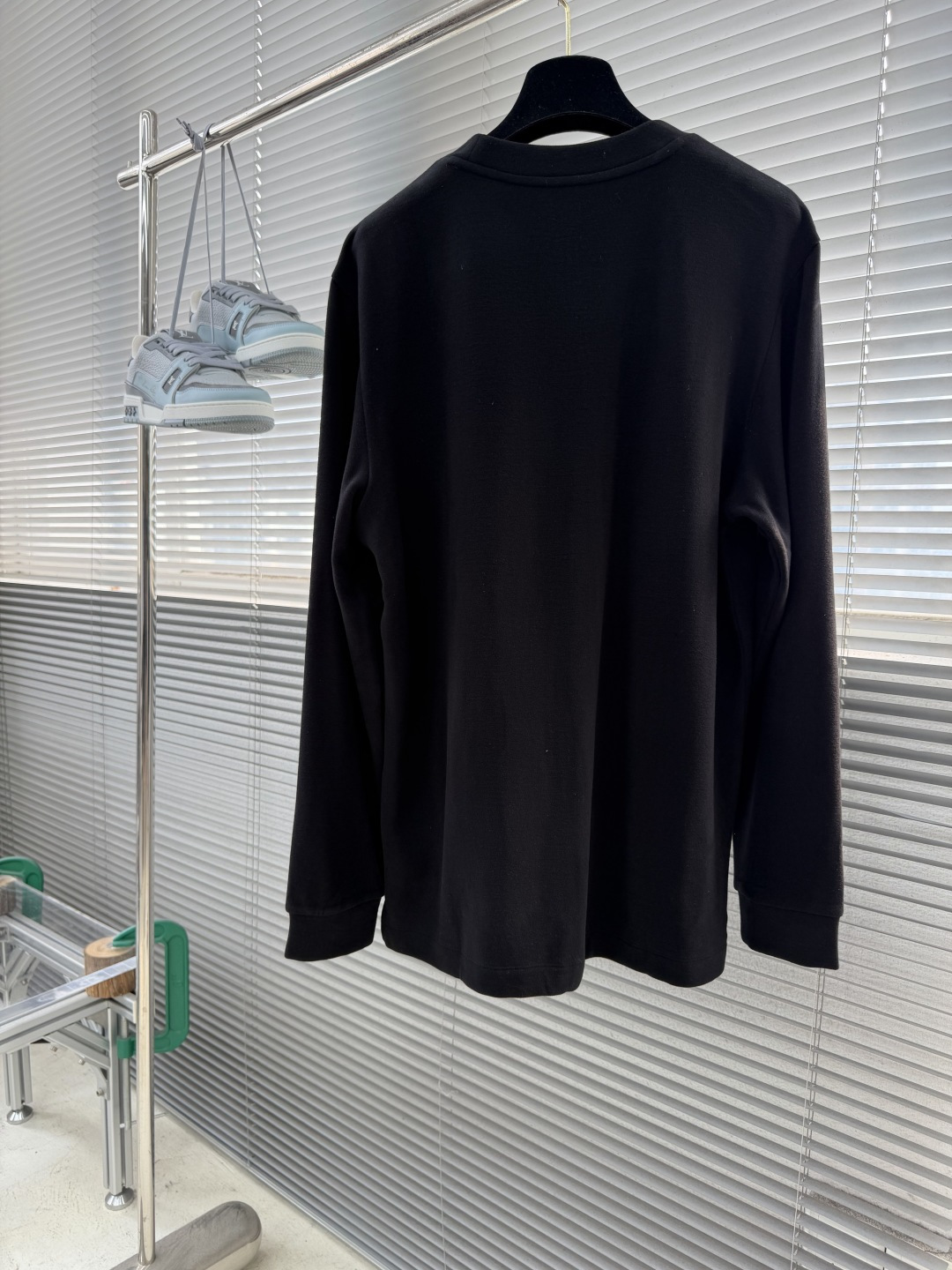 -KITON  高端品质 2026秋冬官网新款男士🚹圆领长袖T恤 大厂定制 选用中东进口珠地棉 面料细腻柔软上身舒适  