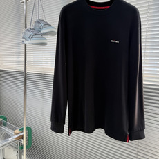 -KITON 高端品质 2026秋冬官网新款男士🚹圆领长袖T恤 大厂定制 选用中东进口珠地棉 面料细腻柔软上身舒适 -KITON 高端品质 2026秋冬官网新款男士🚹圆领长袖T恤 大厂定制 选用中东进口珠地棉 面料细腻柔软上身舒适