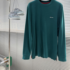 -KITON 高端品质 2026秋冬官网新款男士🚹圆领长袖T恤 大厂定制 选用中东进口珠地棉 面料细腻柔软上身舒适 -KITON 高端品质 2026秋冬官网新款男士🚹圆领长袖T恤 大厂定制 选用中东进口珠地棉 面料细腻柔软上身舒适