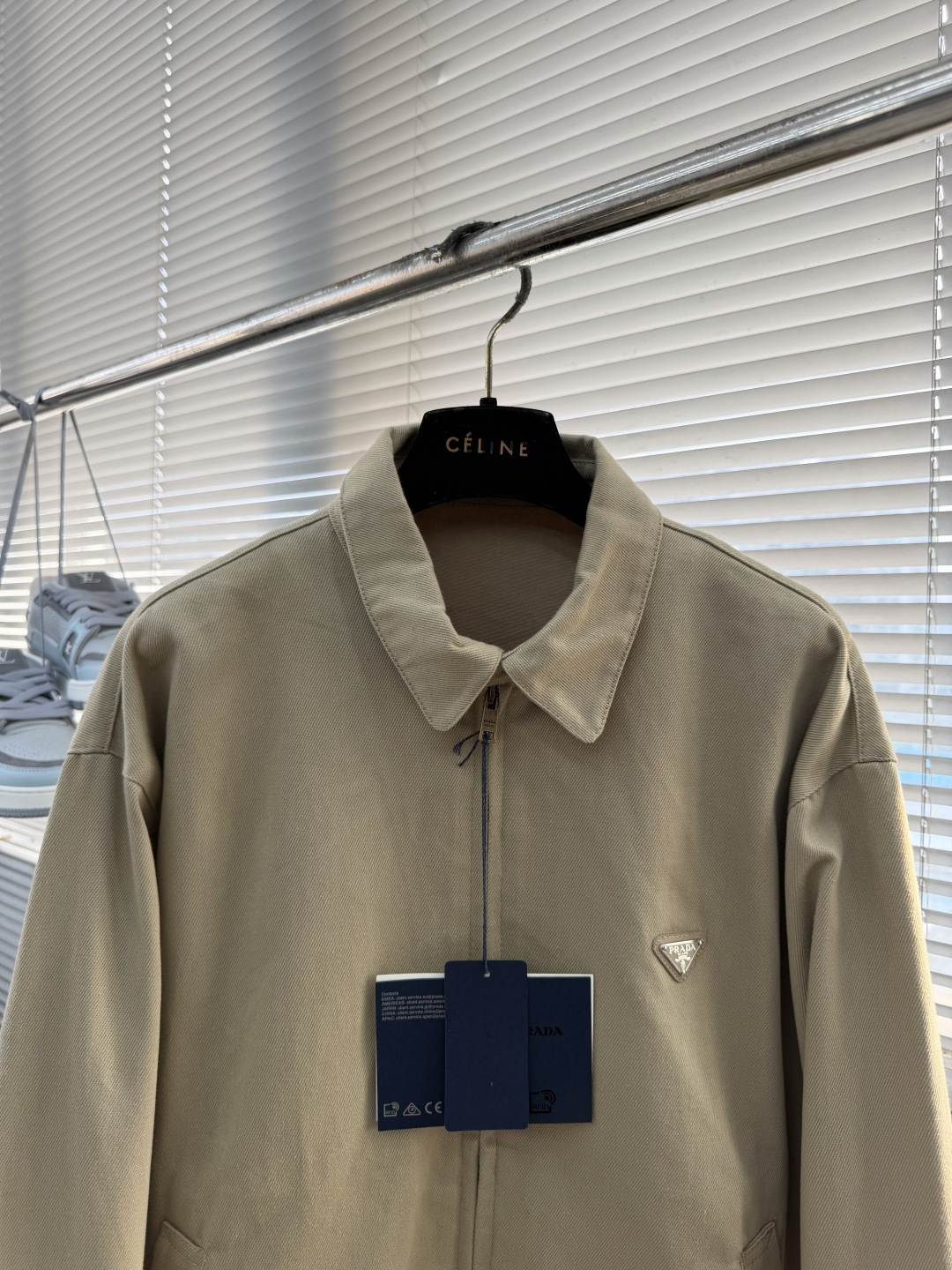-PRAD 26FW做旧丹宁短夹克牛仔外套 100%全棉平纹针织面料170克 机打徽标 面料酵洗 1:1定制辅料 -PRAD 26FW做旧丹宁短夹克牛仔外套 100%全棉平纹针织面料170克 机打徽标 面料酵洗 1:1定制辅料