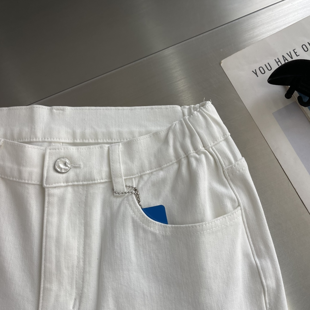 -Stone Island     罗盘logo绣花细节牛仔长裤 弹力丹宁布洗水 上身舒适.... 直筒版型，百搭不挑场