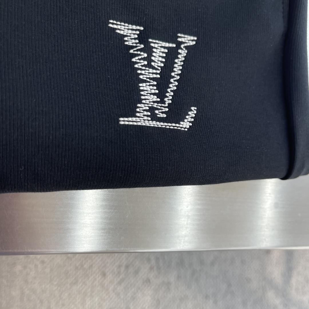-驴牌 秋冬限定直筒休闲卫裤,男士衣橱刚需神裤❤️甄选高垂顺天丝混纺面料,软糯透气不闷身,春秋单穿、冬季内搭都适配 -驴牌 秋冬限定直筒休闲卫裤,男士衣橱刚需神裤❤️甄选高垂顺天丝混纺面料,软糯透气不闷身,春秋单穿、冬季内搭都适配