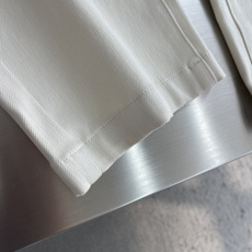 -Loro Piana 2026秋冬官网新款男士休闲长裤,高密斜纹面料,触感细腻挺括,抗皱易打理。经典五袋裤型, -Loro Piana 2026秋冬官网新款男士休闲长裤,高密斜纹面料,触感细腻挺括,抗皱易打理。经典五袋裤型,