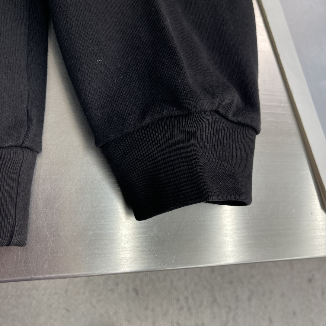 -Balenciag     SS26 袖口和腰围收拢设计 卫衣 宽松版型 男款 码数：S.M.L 尺码	衣长	肩宽	胸