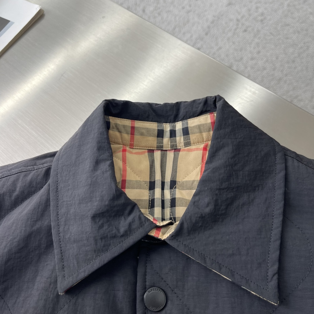 -BBR 26fw新款秋冬系列双面穿绗缝衬衫式棉服 男款 高版本 码数:S.M.L.XL.XXL 衣长 71 -BBR 26fw新款秋冬系列双面穿绗缝衬衫式棉服 男款 高版本 码数:S.M.L.XL.XXL 衣长 71