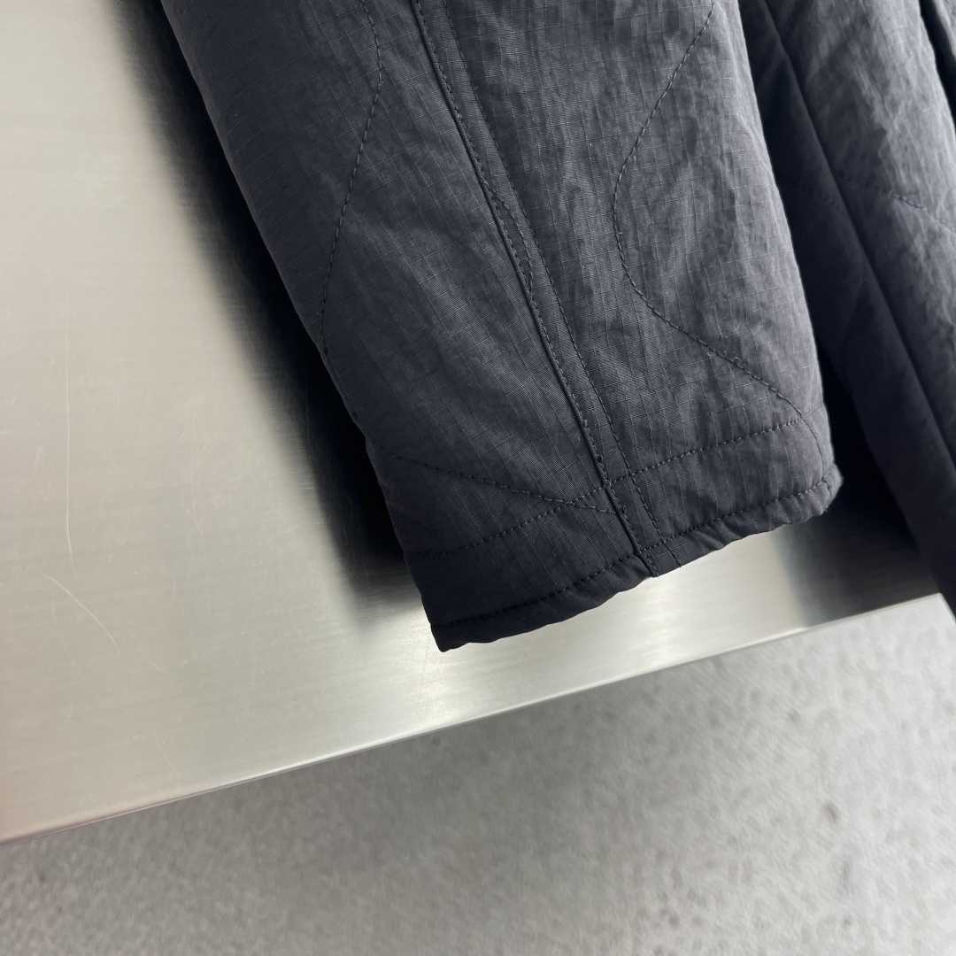 -BBR 26fw新款秋冬系列双面穿绗缝衬衫式棉服 男款 高版本 码数:S.M.L.XL.XXL 衣长 71 -BBR 26fw新款秋冬系列双面穿绗缝衬衫式棉服 男款 高版本 码数:S.M.L.XL.XXL 衣长 71