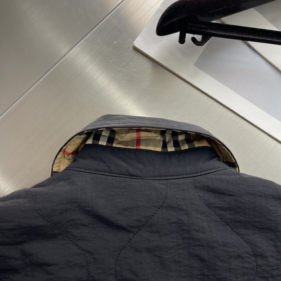 -BBR 26fw新款秋冬系列双面穿绗缝衬衫式棉服 男款 高版本 码数:S.M.L.XL.XXL 衣长 71 -BBR 26fw新款秋冬系列双面穿绗缝衬衫式棉服 男款 高版本 码数:S.M.L.XL.XXL 衣长 71