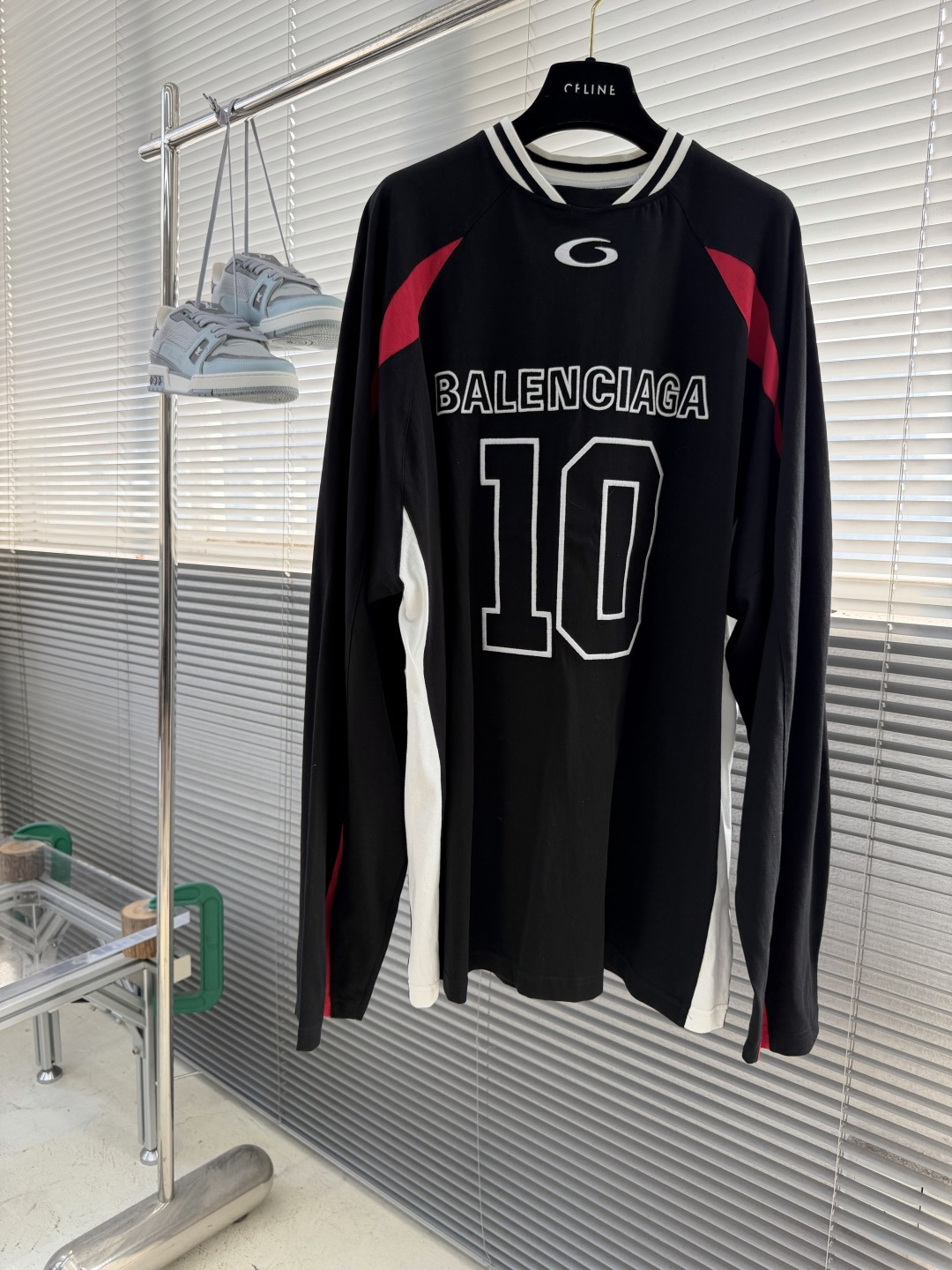 -Balenciag × NBA SS26 联名款 廓形平纹针织长袖撞色艺术作品刺绣 T恤 宽松版型  男女同款 码数：