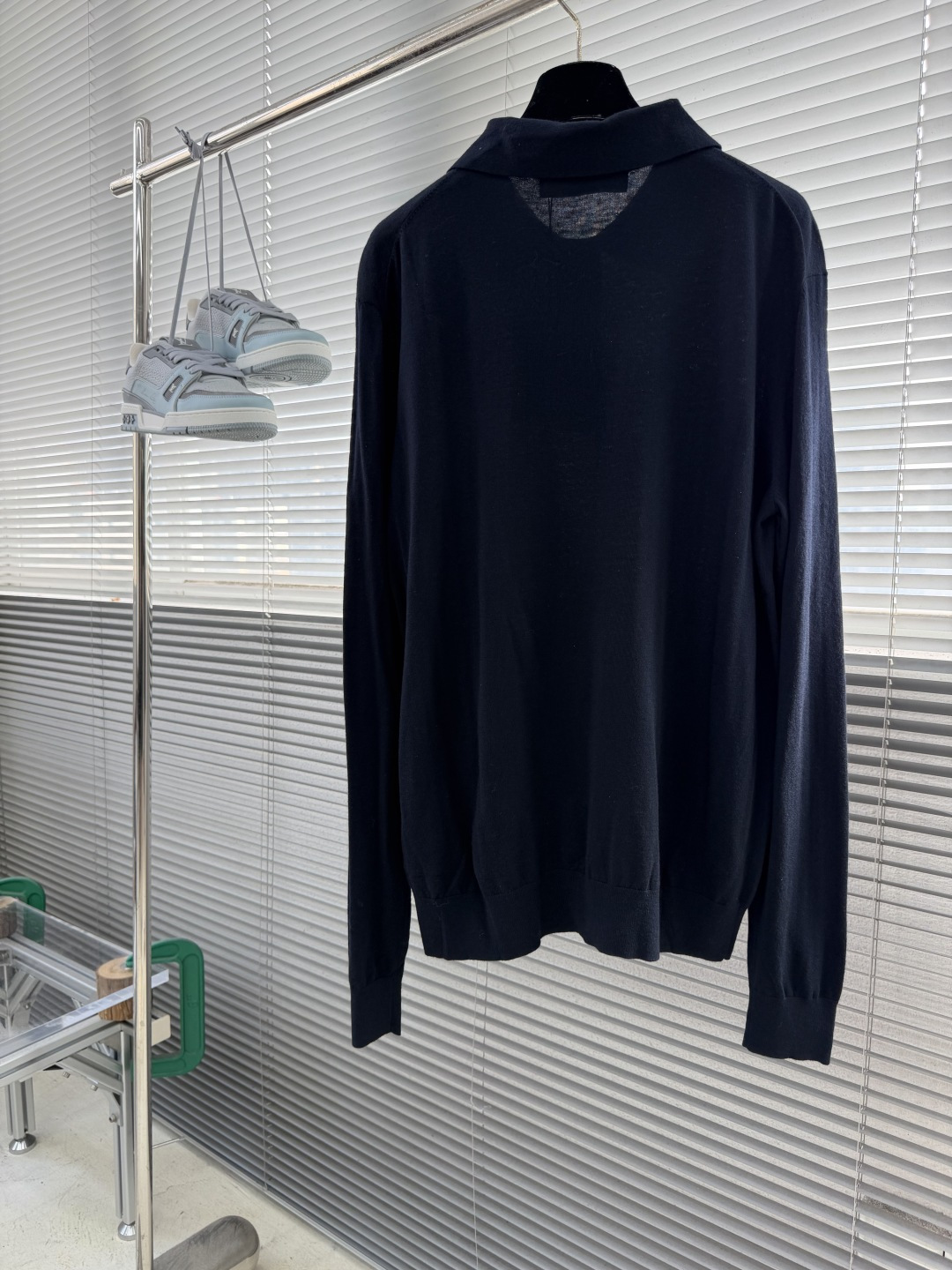 -驴牌 Trunk SS26 长袖罗纹衣领马球衫标识袢带 毛衣 男款 码数:S.M.L.XL 尺码 衣长 肩宽 胸 -驴牌 Trunk SS26 长袖罗纹衣领马球衫标识袢带 毛衣 男款 码数:S.M.L.XL 尺码 衣长 肩宽 胸