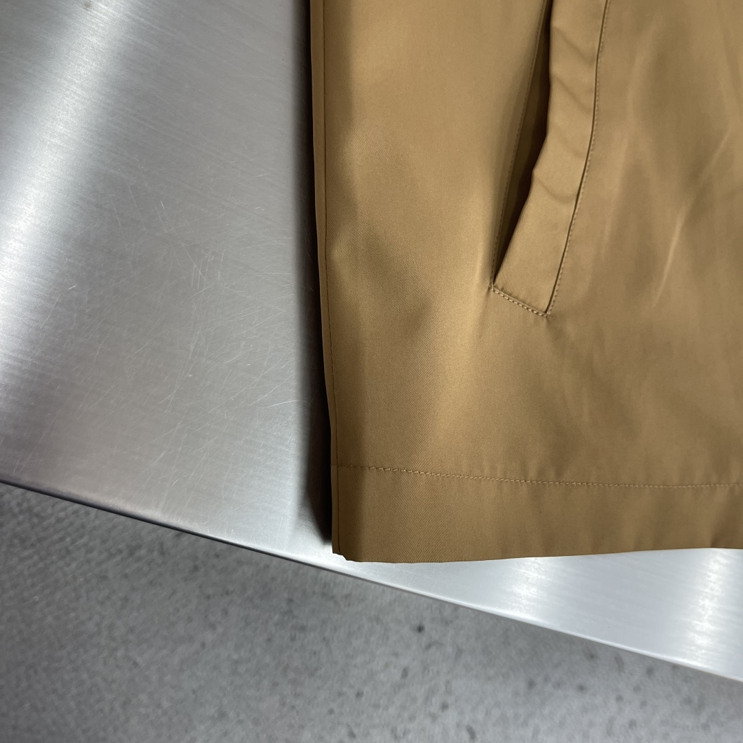 -Loro Piana 经典防风猎装 格纹里衬通勤翻领夹克外来自顶奢奢牌Loro Pian*的猎装夹克,是意式老钱风都市 -Loro Piana 经典防风猎装 格纹里衬通勤翻领夹克外来自顶奢奢牌Loro Pian*的猎装夹克,是意式老钱风都市