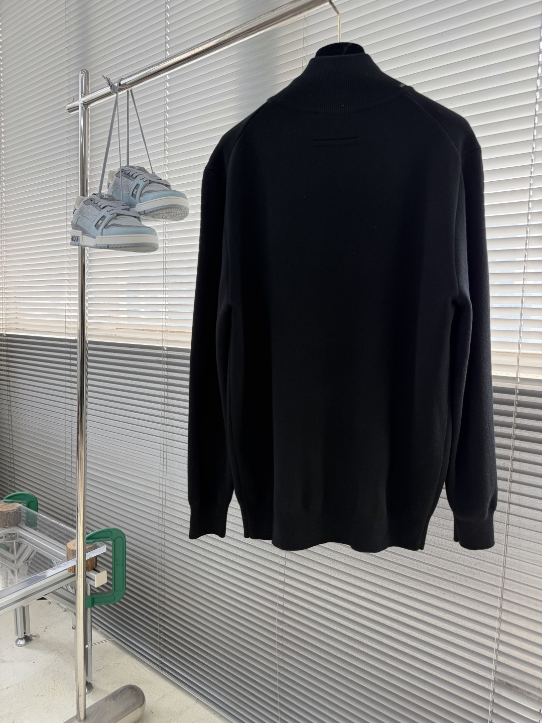 -Loro Piana     针织纽扣开衫 这款非常有特色彩纱并纱混纺 保暖厚款  尺码:M-XXXL