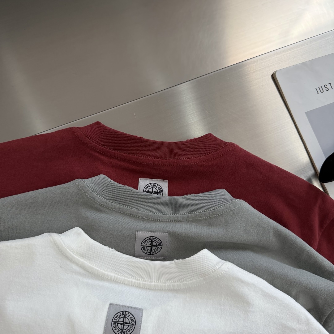 -Stone Island     2026秋冬新款圆领短袖T恤衫  100%长绒棉 亲肤舒适，款式简约，袖口✨星星图案