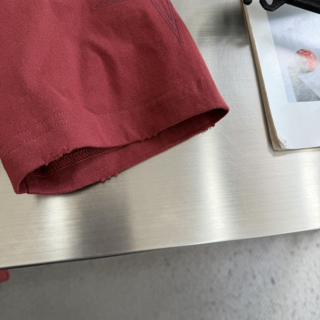 -Stone Island     2026秋冬新款圆领短袖T恤衫  100%长绒棉 亲肤舒适，款式简约，袖口✨星星图案