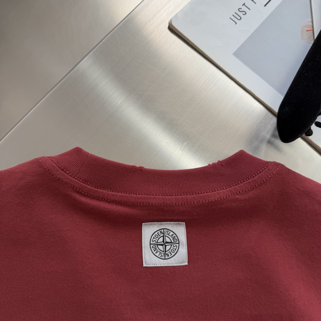 -Stone Island     2026秋冬新款圆领短袖T恤衫  100%长绒棉 亲肤舒适，款式简约，袖口✨星星图案