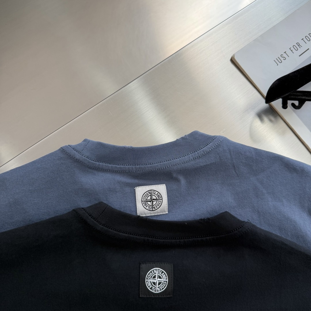 -Stone Island     2026秋冬新款圆领短袖T恤衫  100%长绒棉 亲肤舒适，款式简约，袖口✨星星图案