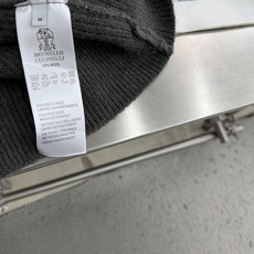 -BC 羊毛针织开衫,100%顶级羊毛面料,奢级纤维带来云朵般柔糯触感,贴身穿也无丝毫扎感!精湛针织工艺+立体剪裁 -BC 羊毛针织开衫,100%顶级羊毛面料,奢级纤维带来云朵般柔糯触感,贴身穿也无丝毫扎感!精湛针织工艺+立体剪裁
