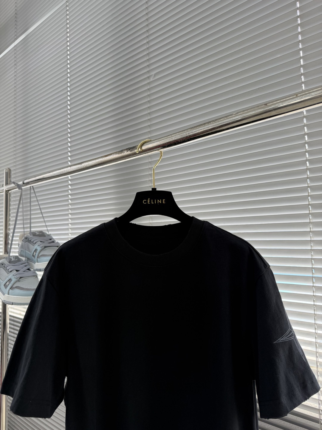 -Stone Island     2026秋冬新款圆领短袖T恤衫  100%长绒棉 亲肤舒适，款式简约，袖口✨星星图案