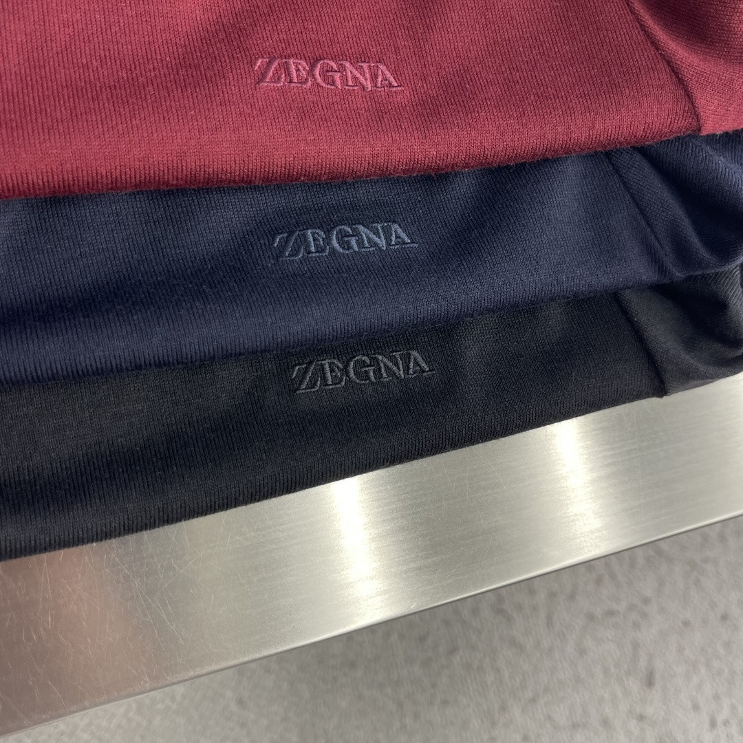 -Z ZEGN     26fw秋冬男士圆领长袖打底衫 甄选细腻亲肤面料，柔软顺滑，上身透气舒适 撞色包边圆领设计，左胸