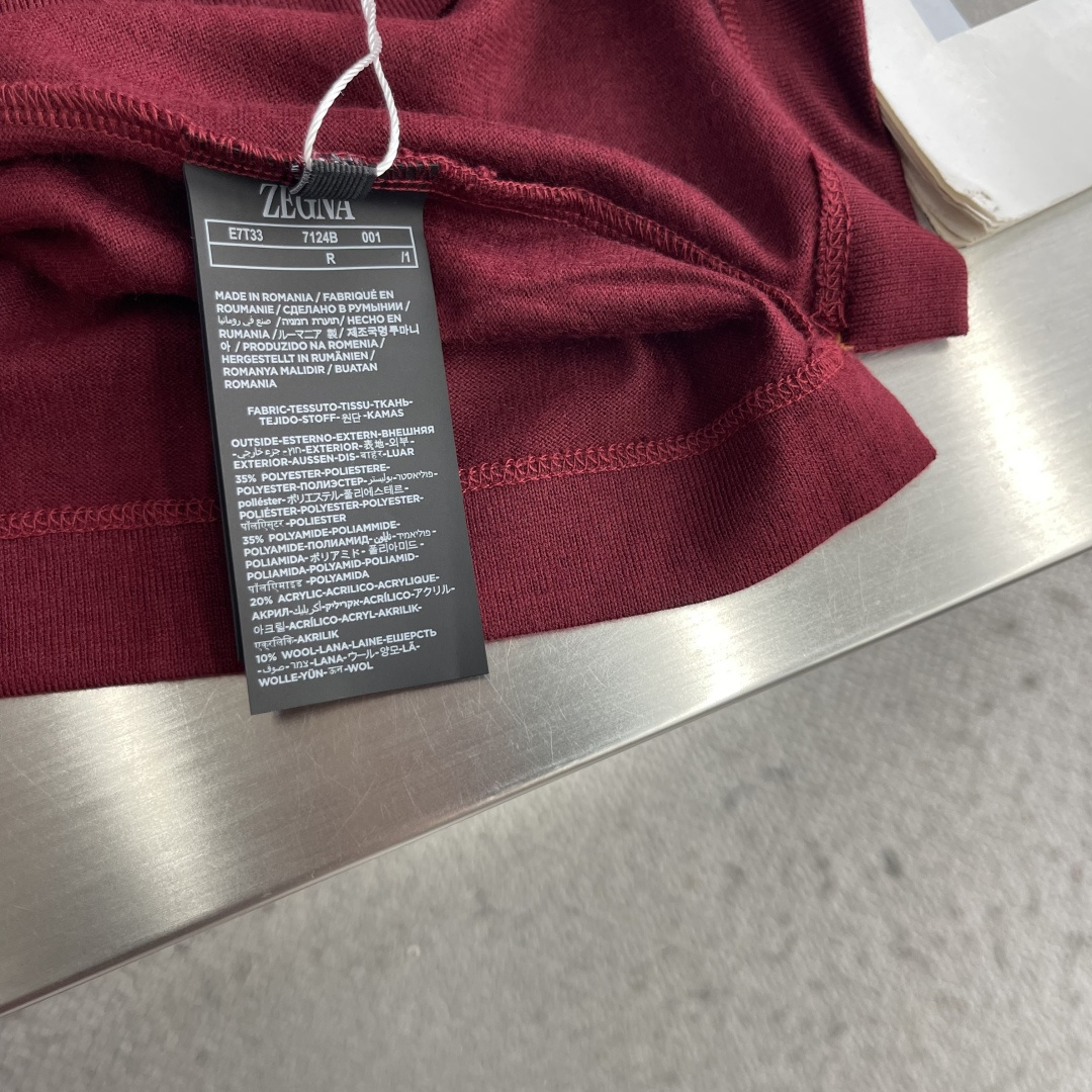 -Z ZEGN     26fw秋冬男士圆领长袖打底衫 甄选细腻亲肤面料，柔软顺滑，上身透气舒适 撞色包边圆领设计，左胸