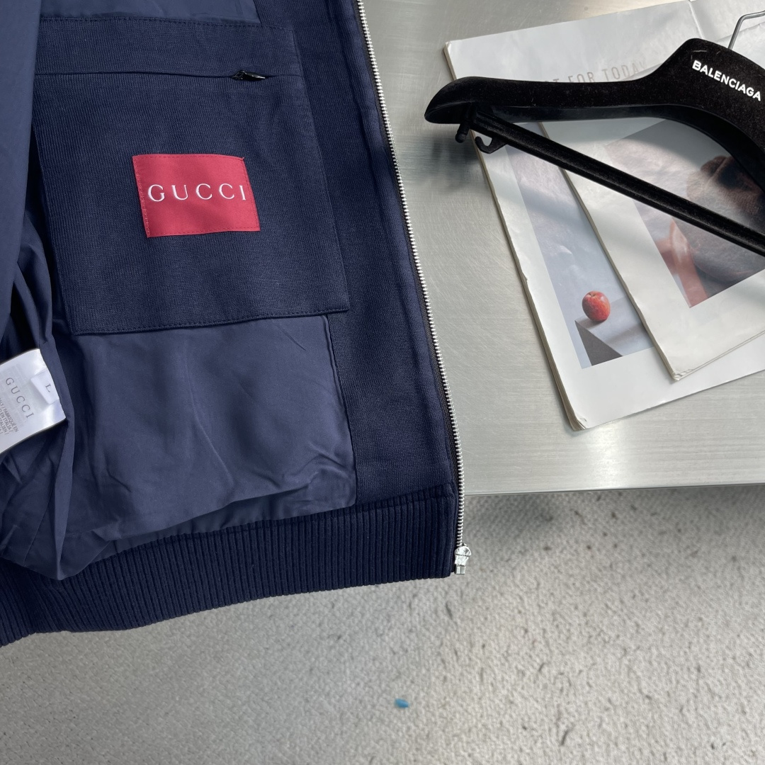 -GUCC     26fw最新针织设计款夹克外套，秀场新品‼品相非常完美，舒适保暖，三标齐全色泽饱满诱人，非常出彩的设