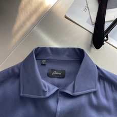 -Brioni/布里奥尼 35%羊毛65%莱赛尔一片领男士休闲衬衫 作为意大利顶奢男装世家Brioni的经典休闲代 -Brioni/布里奥尼 35%羊毛65%莱赛尔一片领男士休闲衬衫 作为意大利顶奢男装世家Brioni的经典休闲代