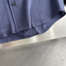 -Brioni/布里奥尼 35%羊毛65%莱赛尔一片领男士休闲衬衫 作为意大利顶奢男装世家Brioni的经典休闲代 -Brioni/布里奥尼 35%羊毛65%莱赛尔一片领男士休闲衬衫 作为意大利顶奢男装世家Brioni的经典休闲代