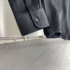 -Brioni/布里奥尼 35%羊毛65%莱赛尔一片领男士休闲衬衫 作为意大利顶奢男装世家Brioni的经典休闲代 -Brioni/布里奥尼 35%羊毛65%莱赛尔一片领男士休闲衬衫 作为意大利顶奢男装世家Brioni的经典休闲代