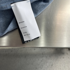 -Berlut* 双口袋设计鱼骨纹加厚款面料布鲁方领长袖工装衬衫 方领双袋设计,鱼骨纹加厚面料 兼具工装利落感与 -Berlut* 双口袋设计鱼骨纹加厚款面料布鲁方领长袖工装衬衫 方领双袋设计,鱼骨纹加厚面料 兼具工装利落感与