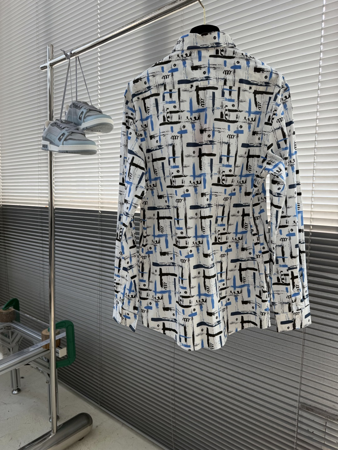 -Kiton      26fw新款满印印花长袖棉质衬衫  码数：S.M.L.XL.XXL 衣长   76.5 77.5
