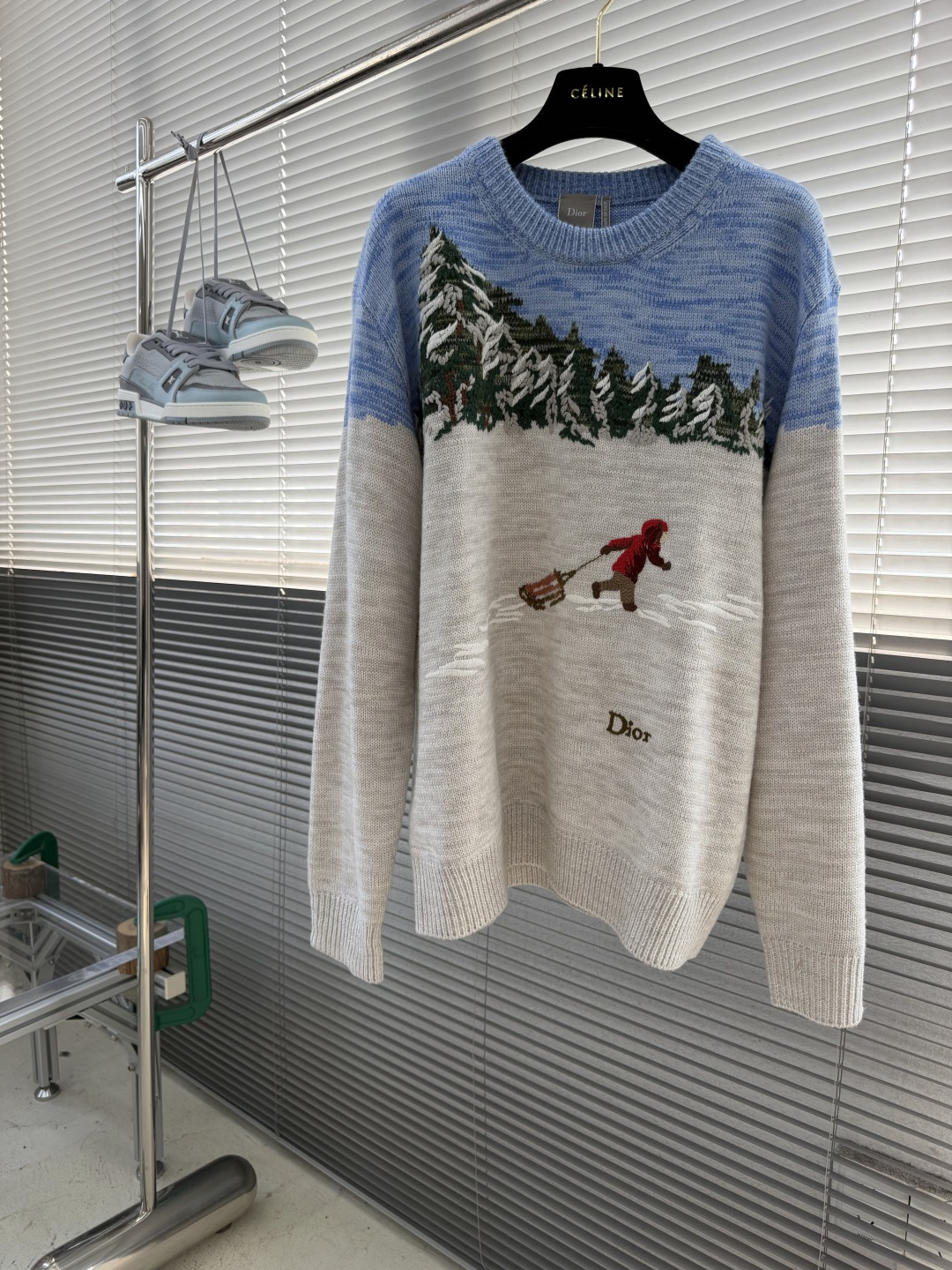 -Dio    26fw新款Dio* aLoro Pianas 限定系列 雪景刺绣圆领长袖 毛衣 男女同款  这款针织衫