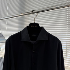 -Brioni/布里奥尼 35%羊毛65%莱赛尔一片领男士休闲衬衫 作为意大利顶奢男装世家Brioni的经典休闲代 -Brioni/布里奥尼 35%羊毛65%莱赛尔一片领男士休闲衬衫 作为意大利顶奢男装世家Brioni的经典休闲代