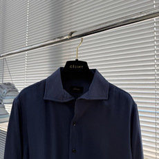 -Brioni/布里奥尼 35%羊毛65%莱赛尔一片领男士休闲衬衫 作为意大利顶奢男装世家Brioni的经典休闲代 -Brioni/布里奥尼 35%羊毛65%莱赛尔一片领男士休闲衬衫 作为意大利顶奢男装世家Brioni的经典休闲代