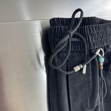 -Balenciag 26年新款休闲裤 潮流前线 专柜热销款 品味与价值共享 身穿着非常舒适 低调不失奢华 穿出去 -Balenciag 26年新款休闲裤 潮流前线 专柜热销款 品味与价值共享 身穿着非常舒适 低调不失奢华 穿出去