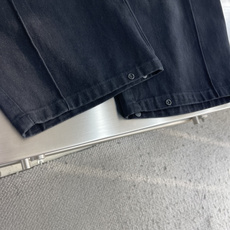 -Balenciag 2026秋冬新款裤子 走秀款 独家定制棉麻面料 搭配拼接设计 时尚帅气 垂感超好不易褶皱 细 -Balenciag 2026秋冬新款裤子 走秀款 独家定制棉麻面料 搭配拼接设计 时尚帅气 垂感超好不易褶皱 细