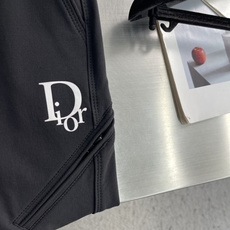 -Dio 26年秋冬新款休闲裤,机能风,字母Logo标识‼️,进口高定优质面料,直筒版型,面料柔软 保型性好 不 -Dio 26年秋冬新款休闲裤,机能风,字母Logo标识‼️,进口高定优质面料,直筒版型,面料柔软 保型性好 不
