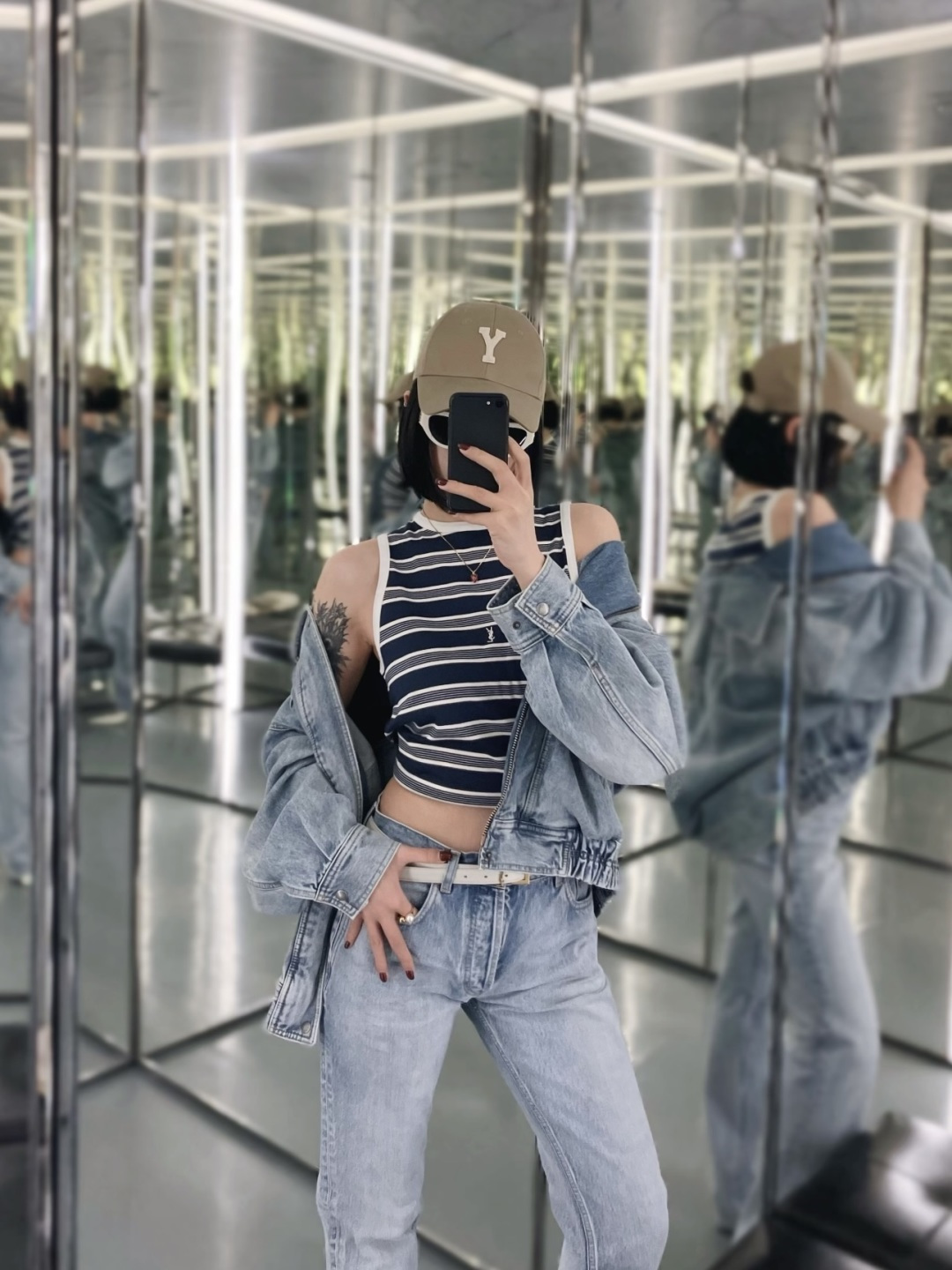 생로랑 컬러 블록 로고 자수 크루넥 반팔 티셔츠 26 SS 이미지 9