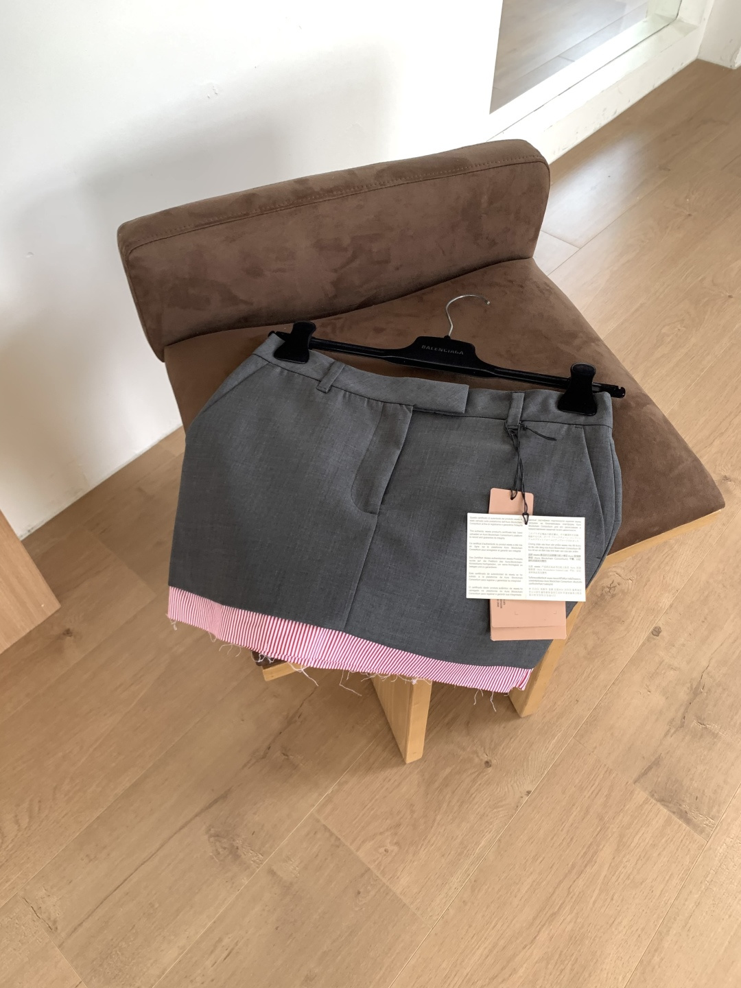 미우미우 26SS 여성 스커트 132844 Miu Miu Skirt