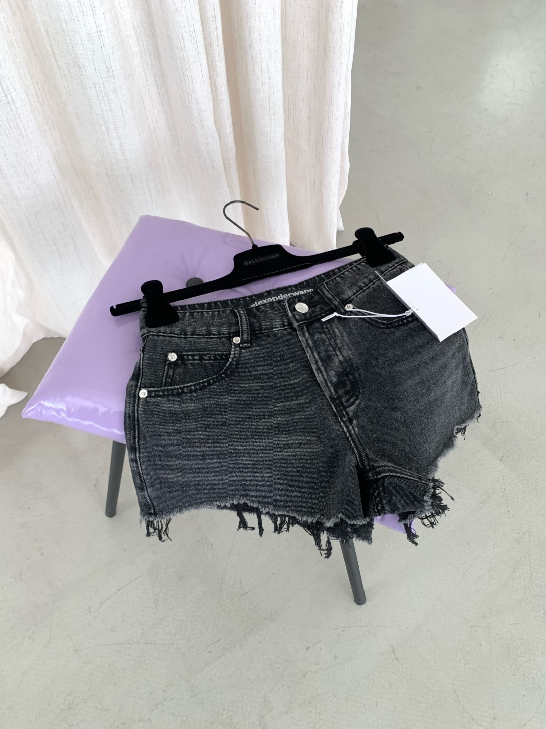 알렉산더왕 라인스톤 프린지 데님 반바지 26SS 상세 이미지 5