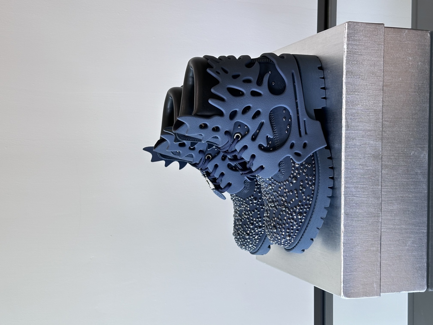   Timberland👟  Pharrell新系列风格的大黄靴格外闪耀🪩Mattias Gollin 