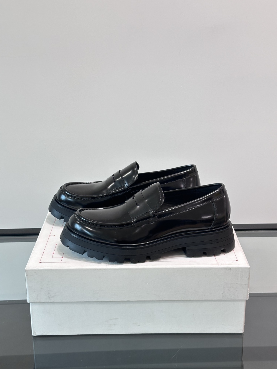 Alexander McQueen 亚历山大·麦昆  厚底松糕男士皮鞋，原版开模定制大底，进口头层牛皮，