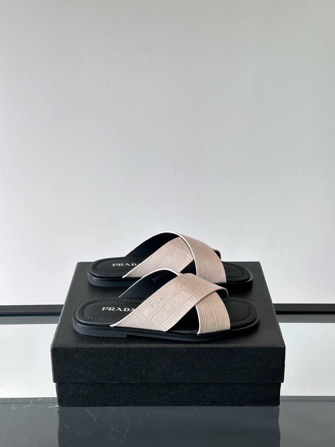 PRADA Luxury Crisscross Leather Sandals, Comfortable and Durable, Size 39-44 2 cmp i1742968504050 2913 0 0