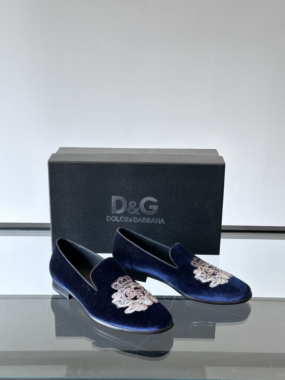 D&G 高端男士正装鞋休闲皮鞋，绅士臻享 型男必备 意大利进口牛皮皮胚 头层丝绒牛皮鞋面 皮质质感一览无