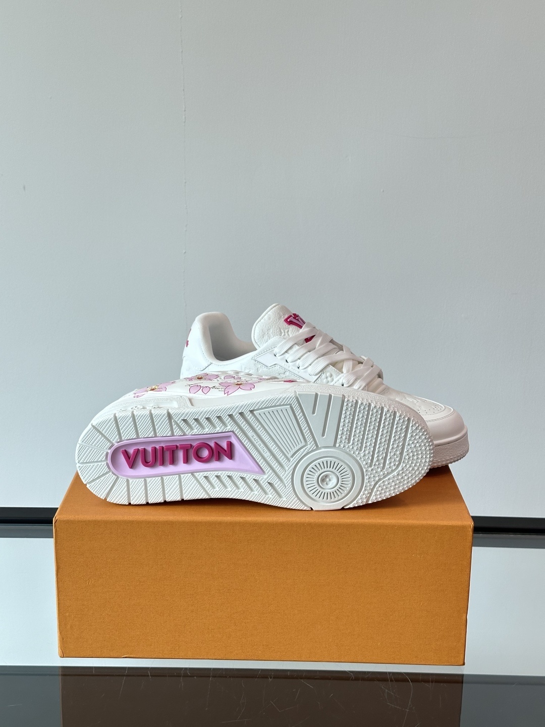 LV 樱花🌸粉 Trainer ,LV x 村上隆2.0樱花🌸Trainer来了~~LV x 村上隆第二