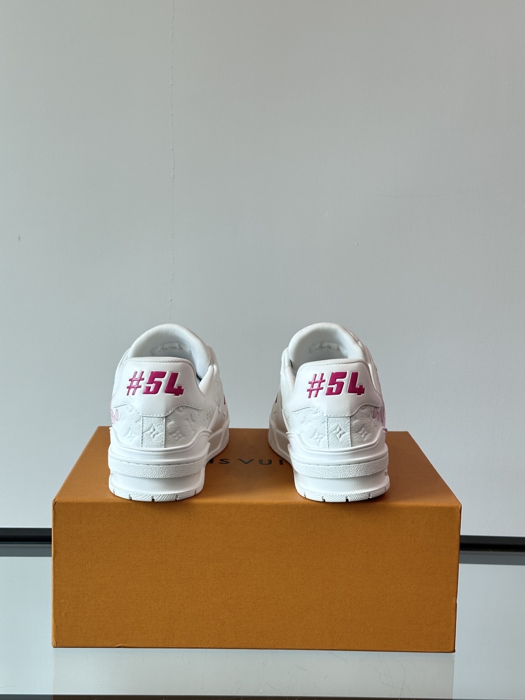 LV 樱花🌸粉 Trainer ,LV x 村上隆2.0樱花🌸Trainer来了~~LV x 村上隆第二