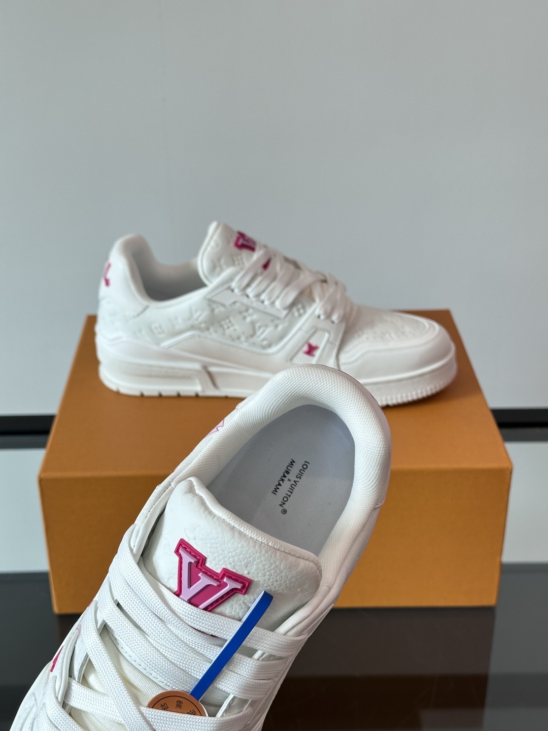 LV 樱花🌸粉 Trainer ,LV x 村上隆2.0樱花🌸Trainer来了~~LV x 村上隆第二