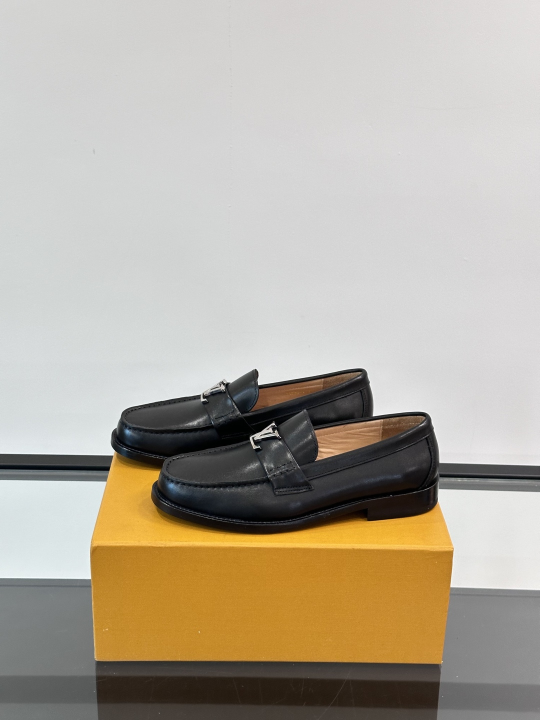 L.v 高端男士正装休闲皮鞋 - 进口牛皮使用のクラシックデザイン